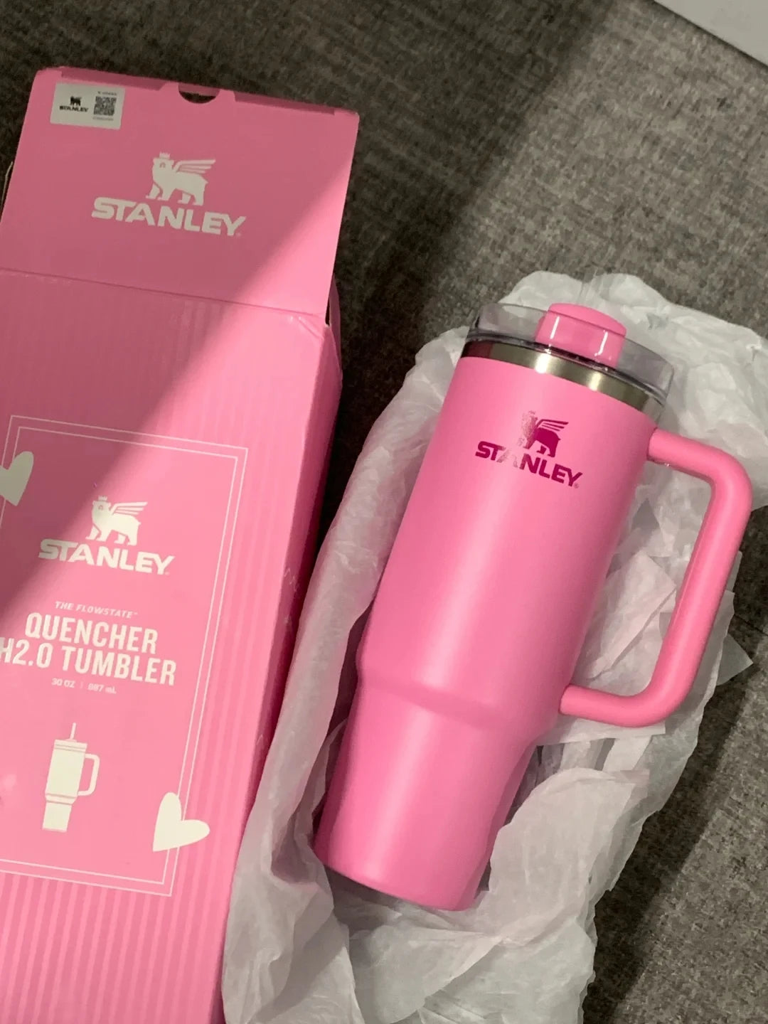 Stanley Quencher H2.0 Tumbler – 40 oz Flowstate Travel Cup with Handle & Straw