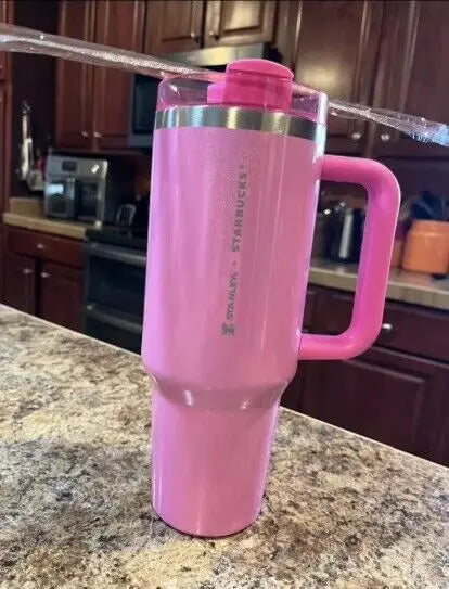Stanley Quencher H2.0 Tumbler – 40 oz Flowstate Travel Cup with Handle & Straw