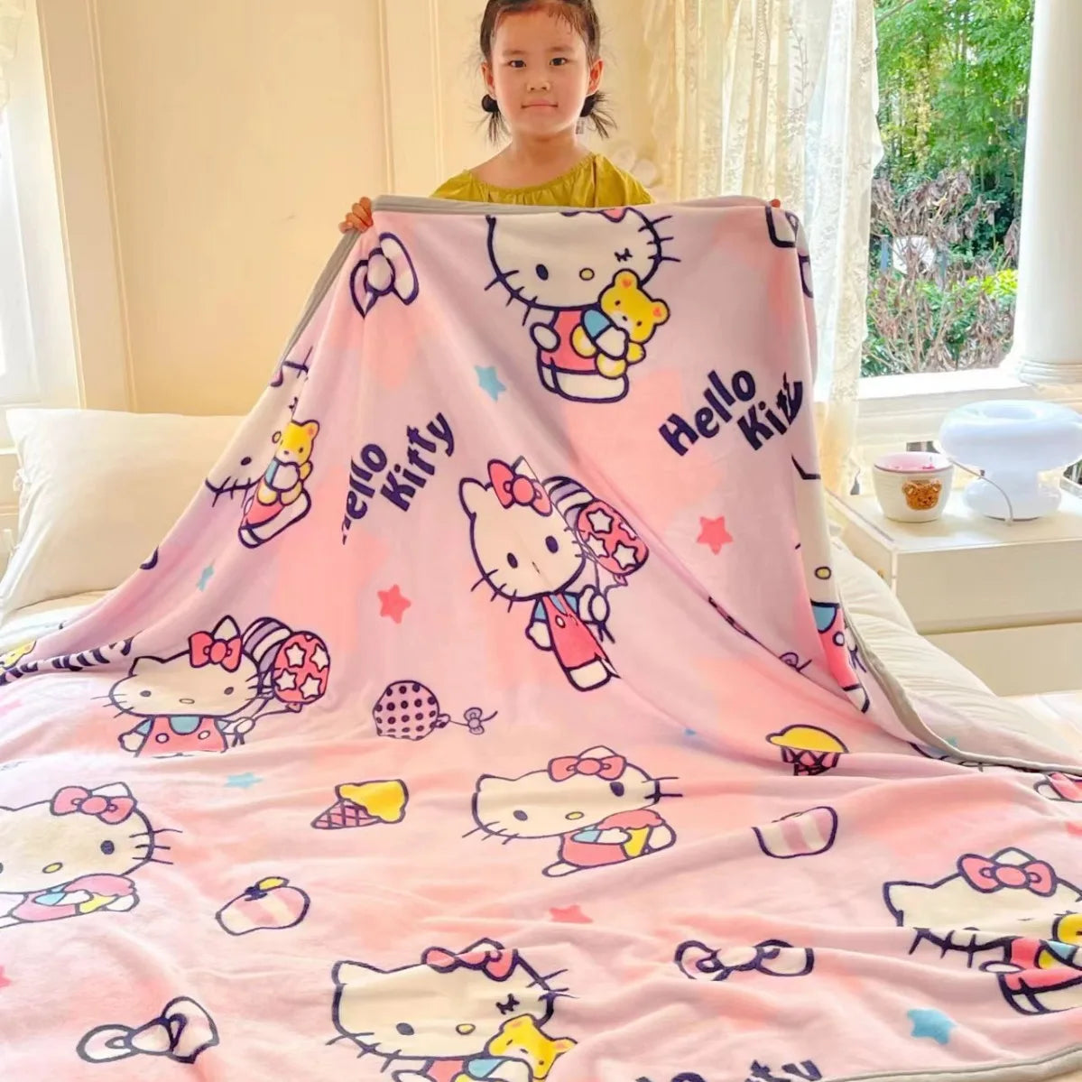Sanrio Cartoon Milk Plush Blanket – Soft Thickened Throw with Pochacco & Kuromi | Office Nap & Gift Blanket for Kids