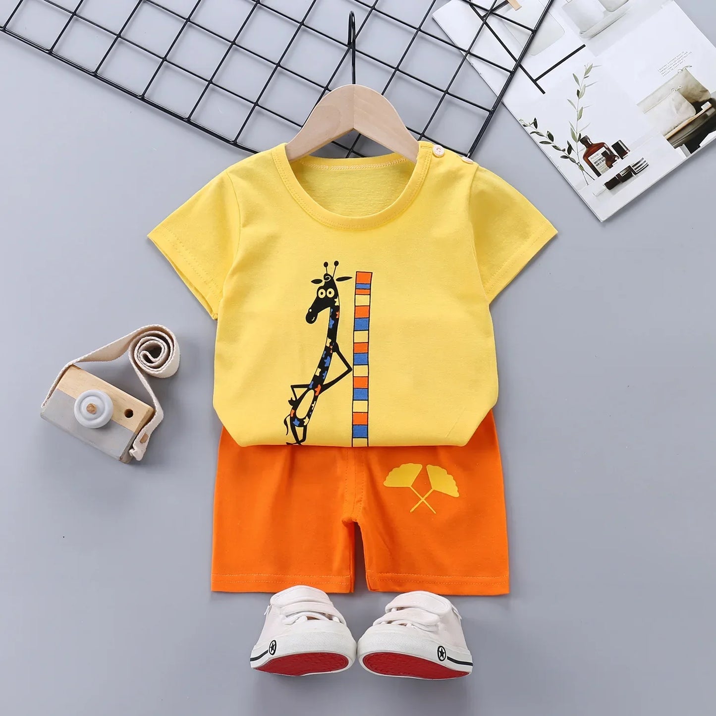 2-Piece Summer Cotton T-Shirt & Shorts Set for Toddlers – Unisex Cartoon Print Outfit