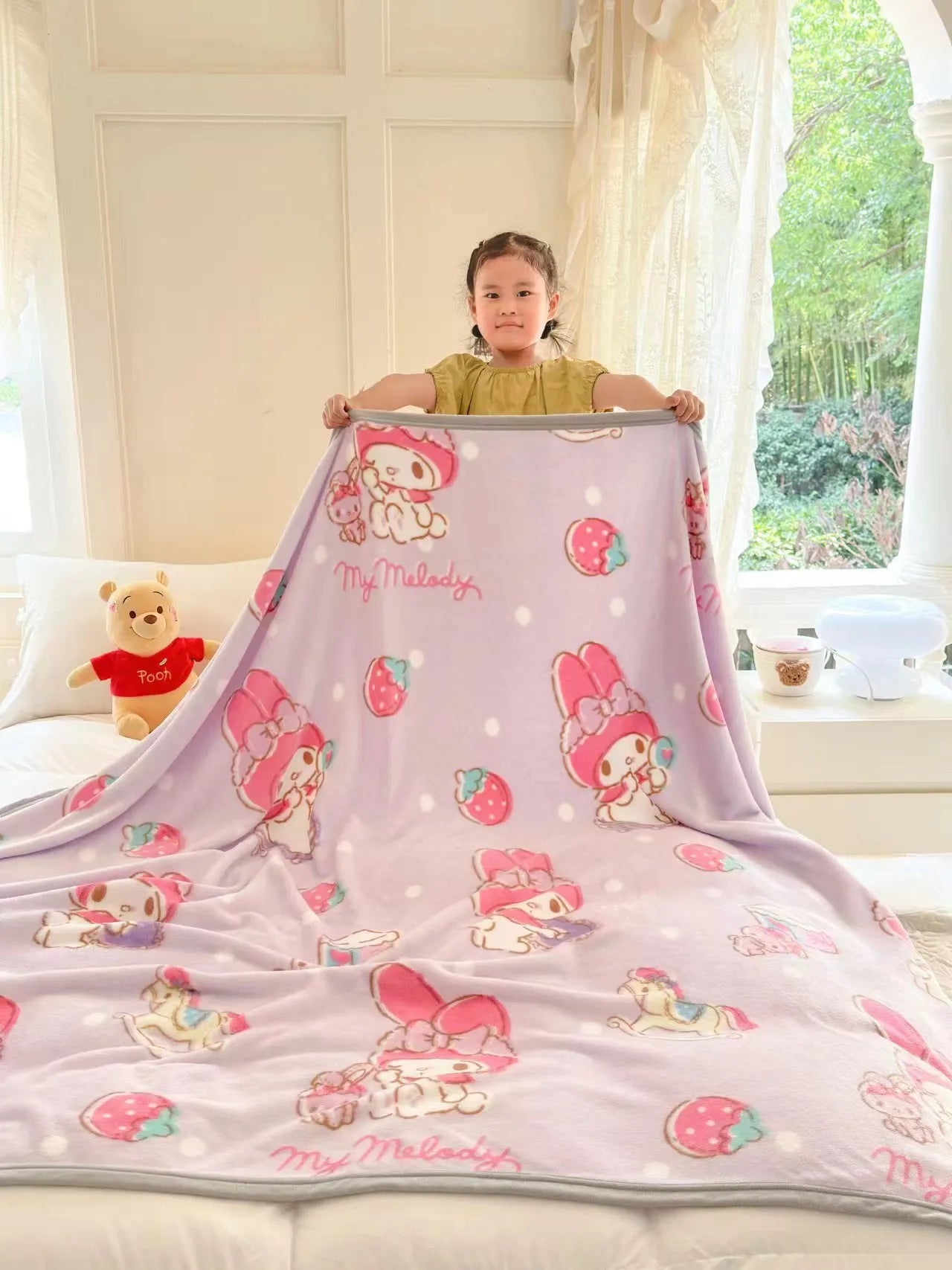 Sanrio Cartoon Milk Plush Blanket – Soft Thickened Throw with Pochacco & Kuromi | Office Nap & Gift Blanket for Kids