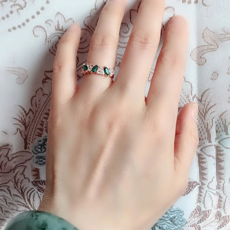 Shiny Green Rhinestone Ring