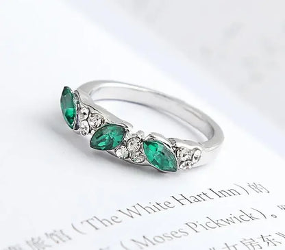 Shiny Green Rhinestone Ring
